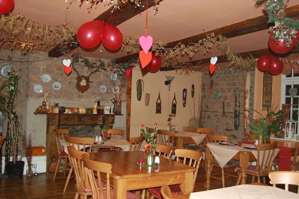 The Mitre Inn Witheridge Eksteriør billede