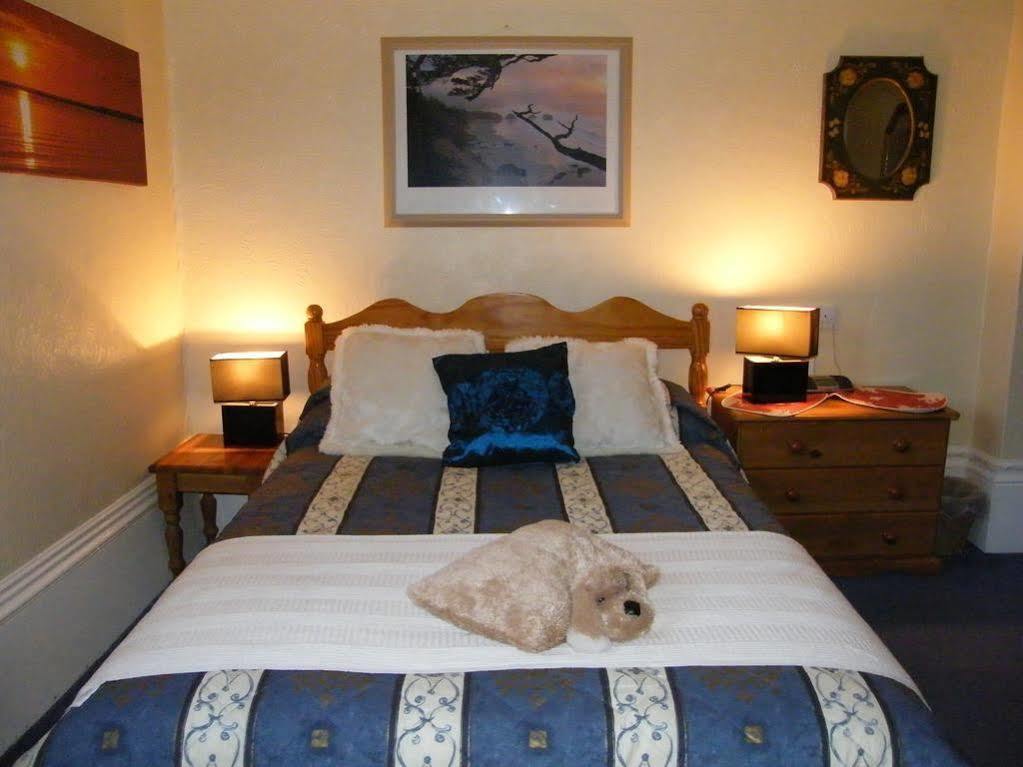 The Mitre Inn Witheridge Eksteriør billede